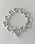 Stevige sterlingzilveren armband met gedurfde look en vierkante frameschakels met OT-gesp
