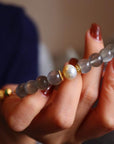 Natuurlijke labradoriet kralen armband met boeddhistische geluksbrengers - AAAA kwaliteit
