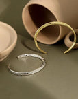 Minimalistisch design Möbius band met ruitpatronen