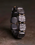 Zwarte sandaal houten vierkante plaat armband