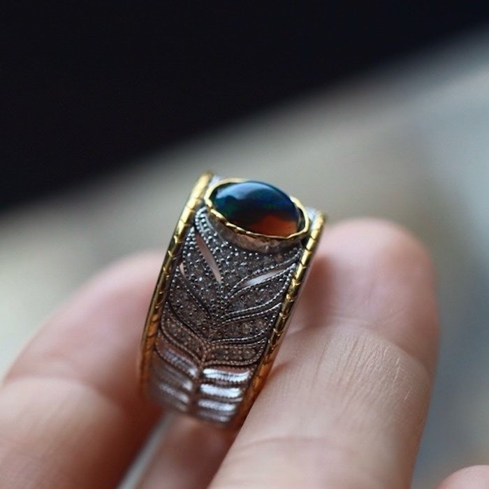 Vintage Oost-Royal Style Black Opal Ring - verstelbaar