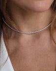 Tijdloze sprankelende choker met diamantlook