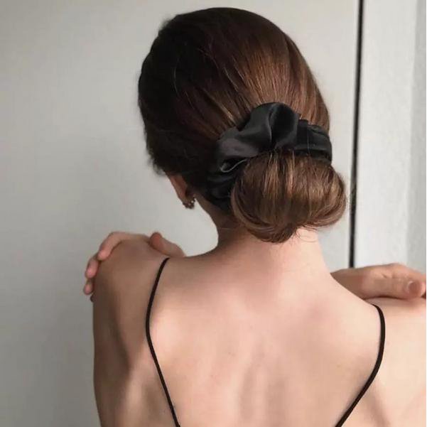 Luxe 100% zijden haarscrunchie - 6 cm breed